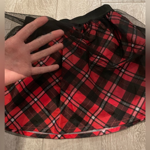Girls Plaid Skirt size large 10/12/ Christmas - Picture 4 of 5